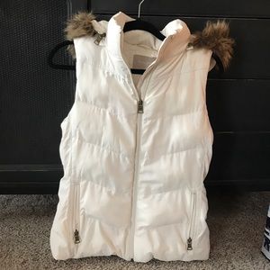 Banana Republic Fuzzy Warm White Winter Vest